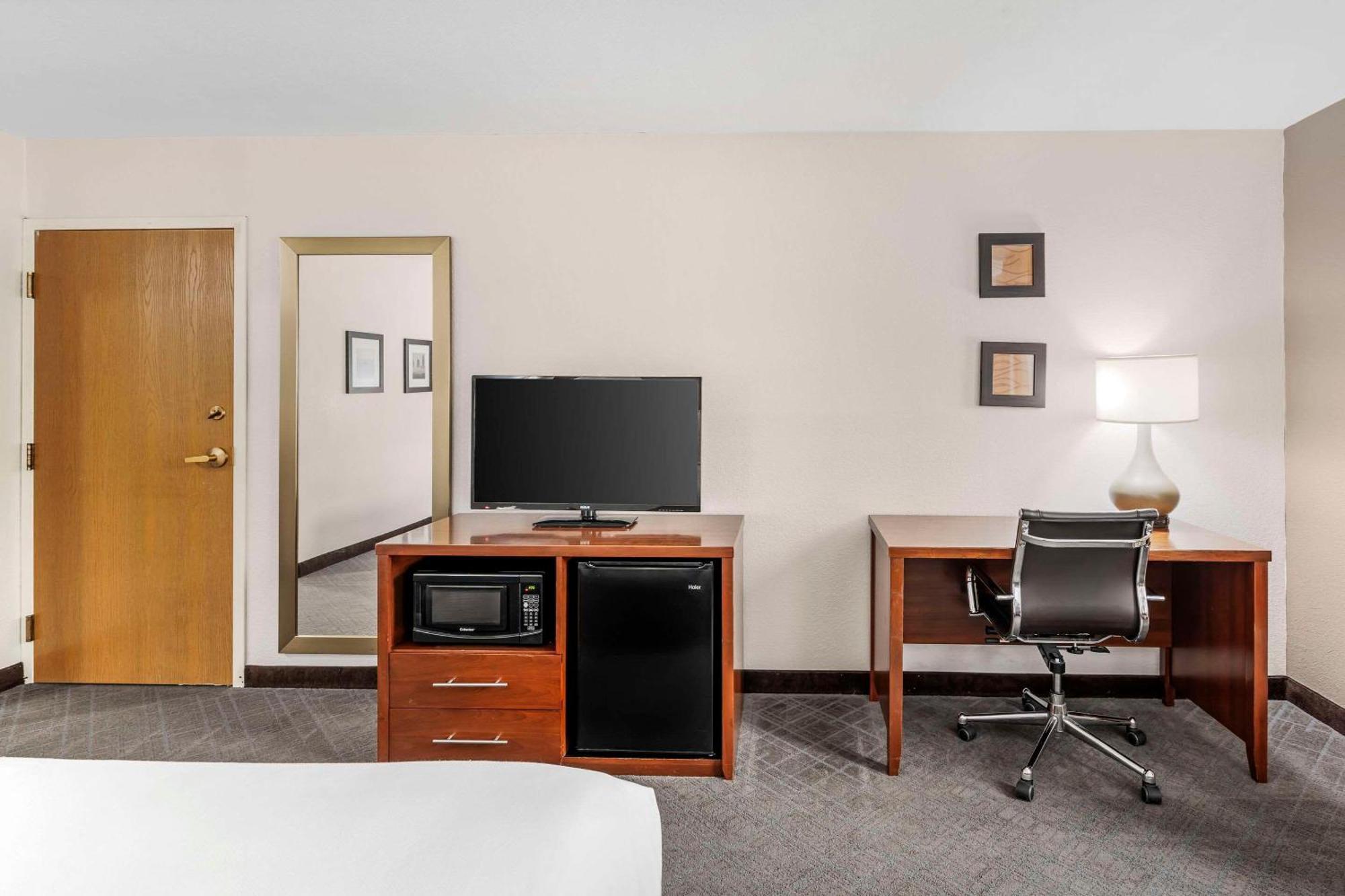 Comfort Inn Splash Harbor Bellville Exterior foto