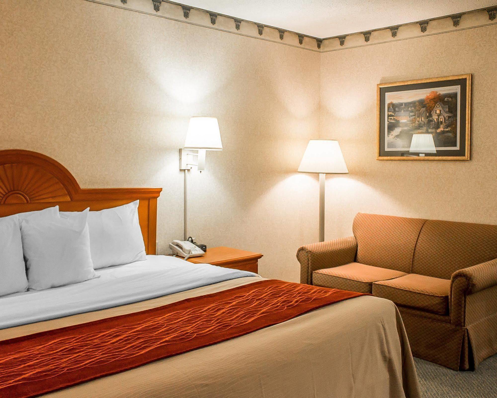 Comfort Inn Splash Harbor Bellville Exterior foto